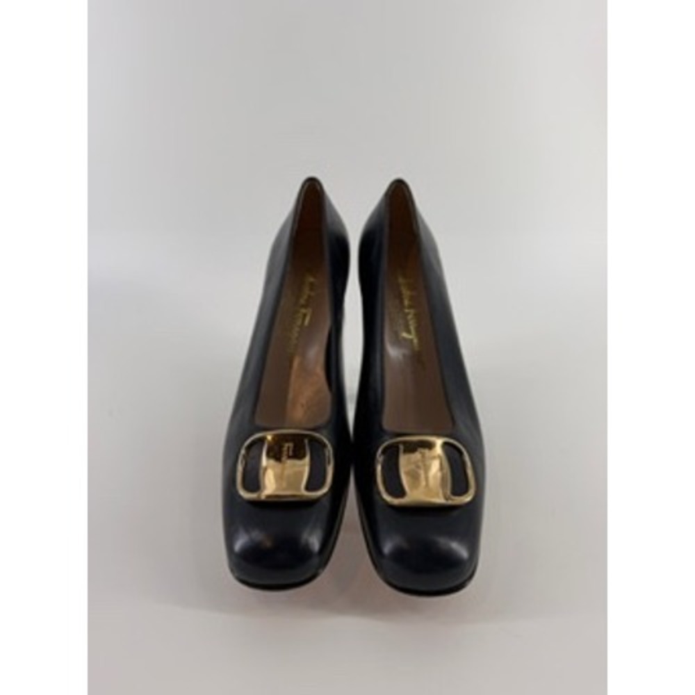 Salvatore Ferragamo Boutique Black Leather Gancini Buckle Block Heel Pumps 8